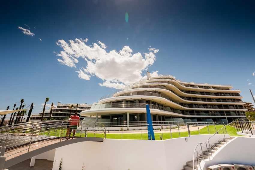 Apartamento Infinity View Spain Holiday آريناليس ديل سول المظهر الخارجي الصورة